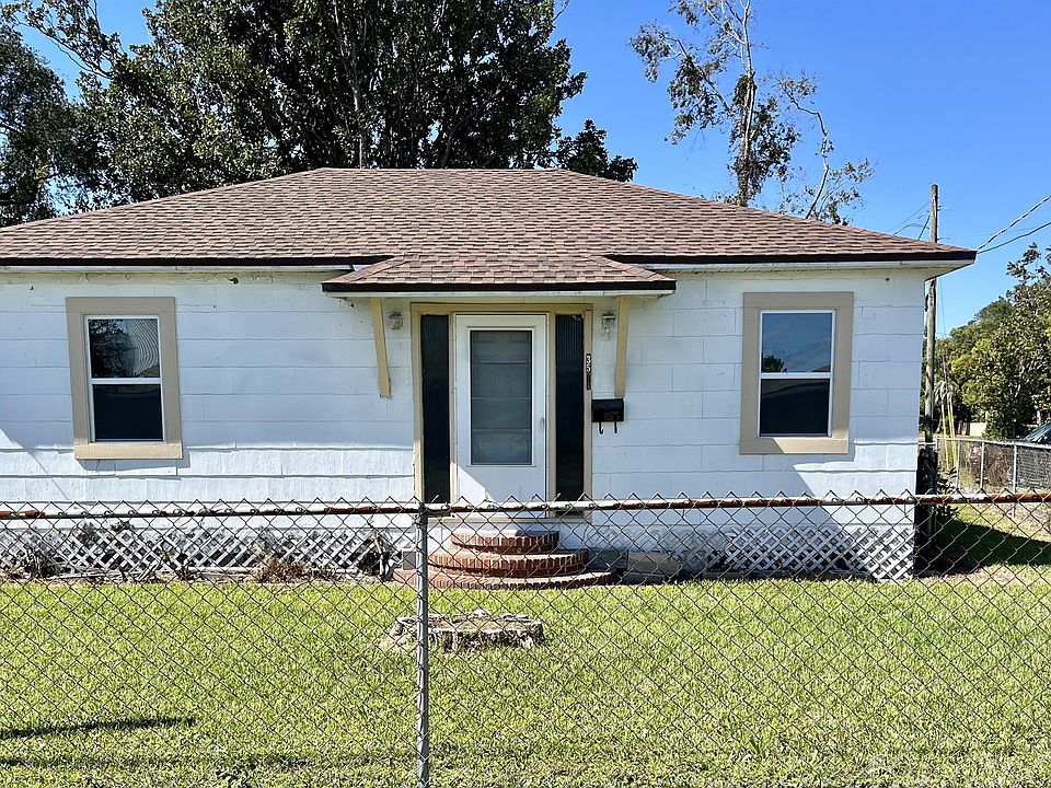 2nd image of 3524 Talleyrand Ave