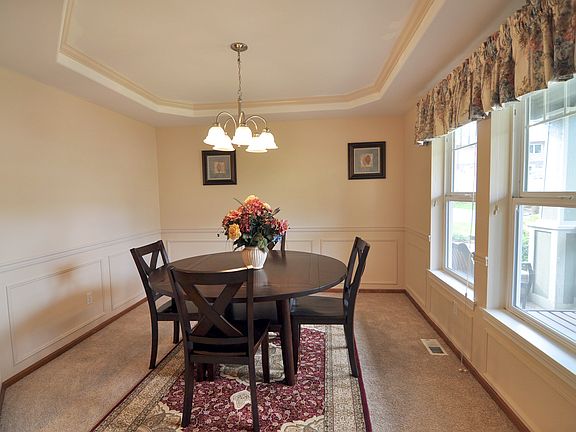5th image of 1516 58th Avenue Ct NE