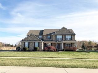 6221 Highland Meadows Dr, Medina, OH 44256