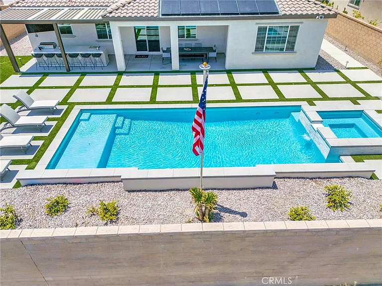 58260 Aragon Way — Photo 50