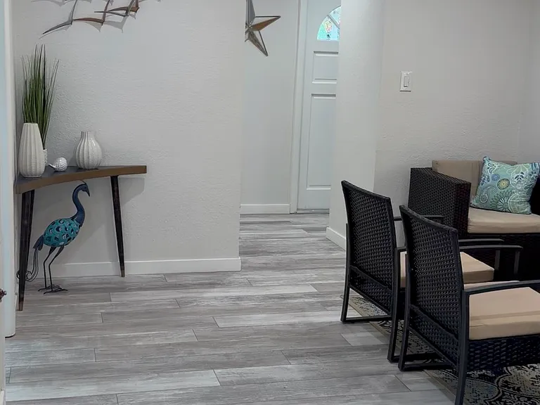 278 Pine Tree Dr — Photo 18