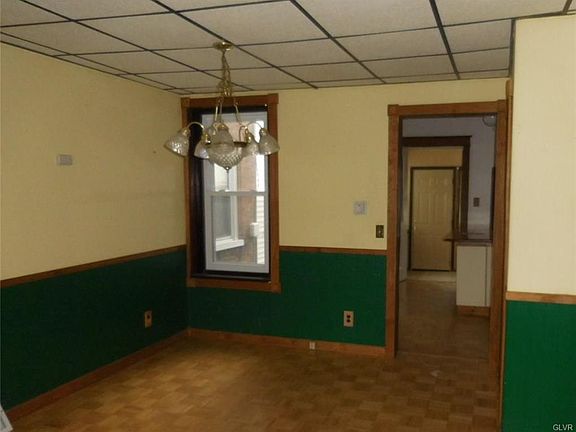 3rd image of 1843 Lincoln Ave