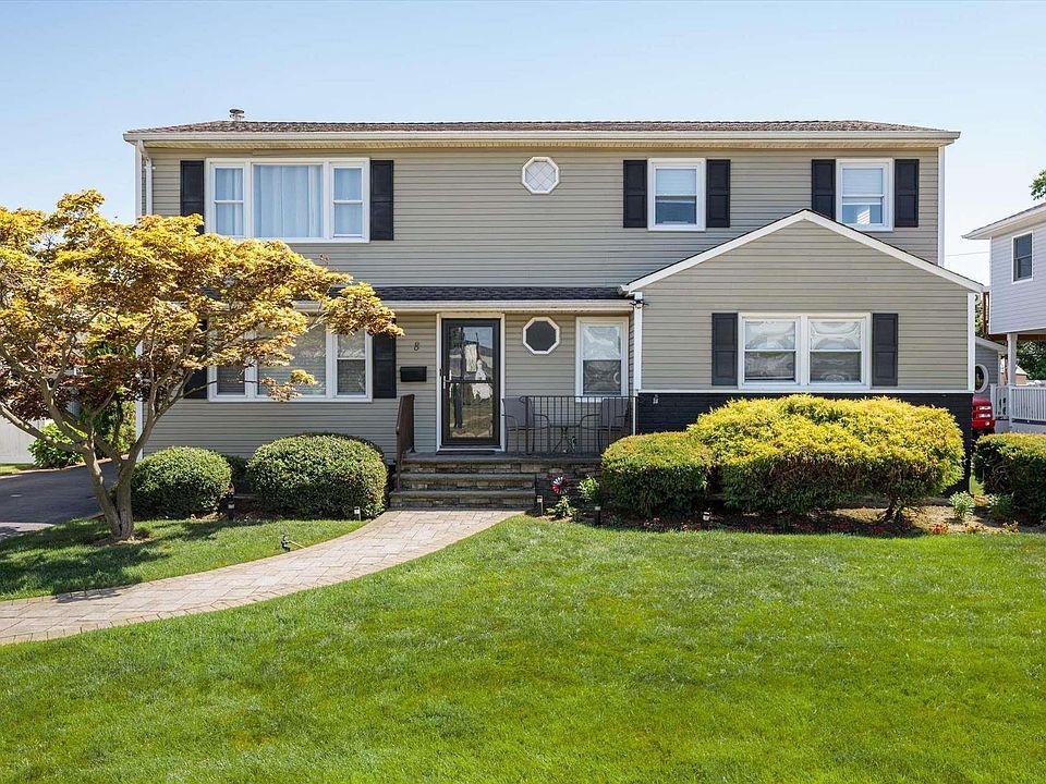 1st image of 8 Lenore Avenue