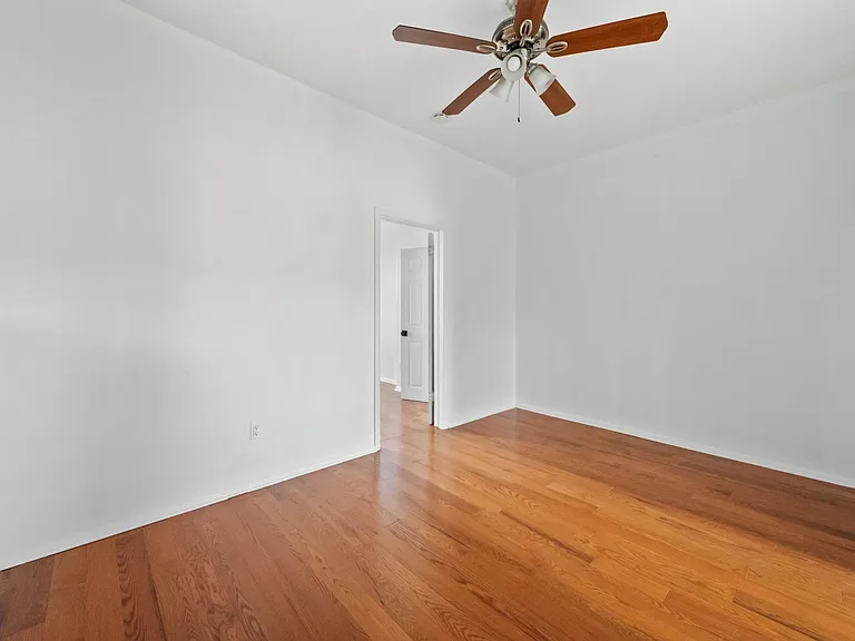 3805 Palisade Ave #3 — Photo 17