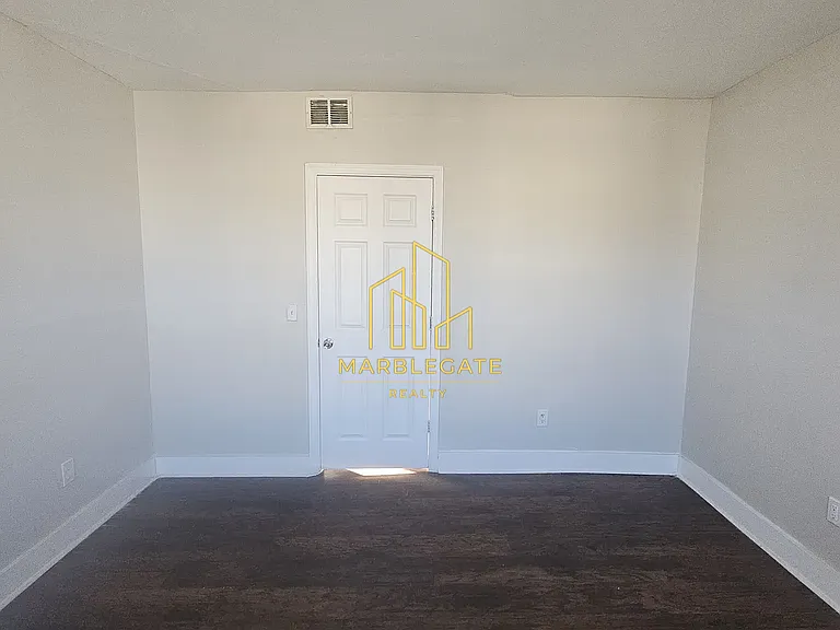 234-236 Renner Ave #33 — Photo 5