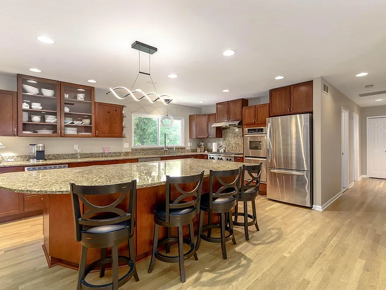 2611 Colby Dr — Photo 19