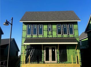 2318 W Markham, Fayetteville, AR 72701