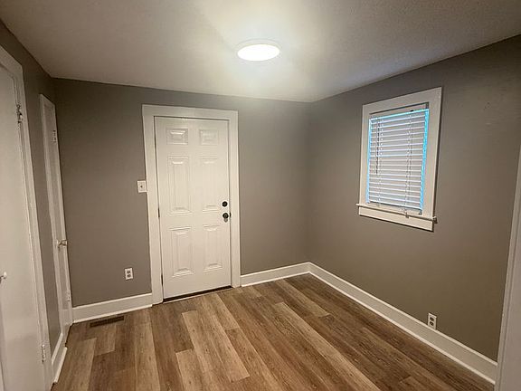 4th image of 5123 School Ave