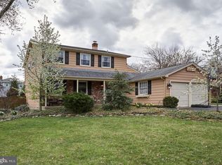 652 Croyden Dr, Cherry Hill, NJ 08003