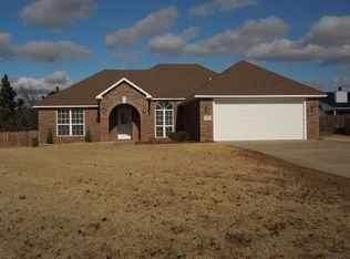 1210 Opal Cir, Van Buren, AR 72956