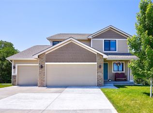 1112 Hunter Ct, Adel, IA 50003