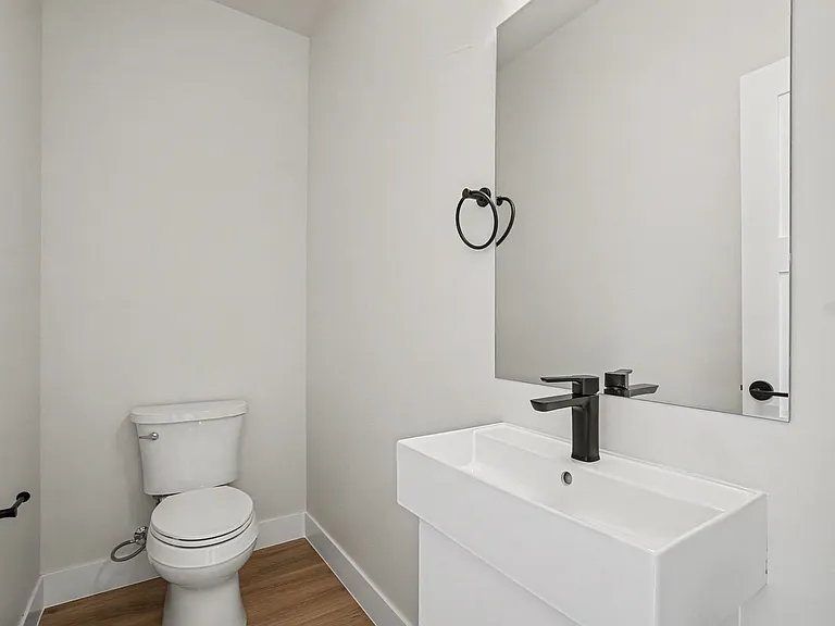 1370 Lowell Blvd — Photo 17