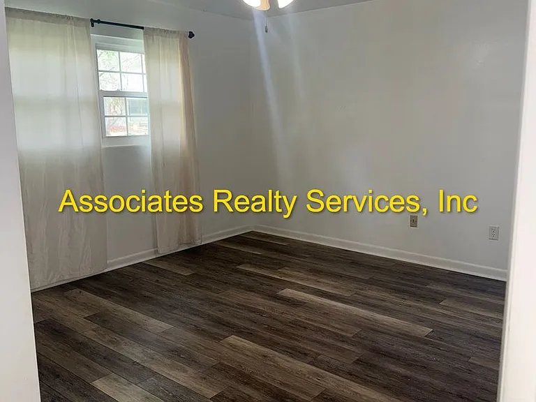 4521 NW 20th Pl — Photo 24