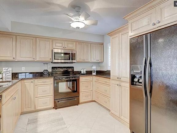 4th image of 1501 Chesapeake Ave #B2
