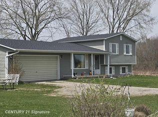 8946 Sheridan Rd, Millington, MI 48746