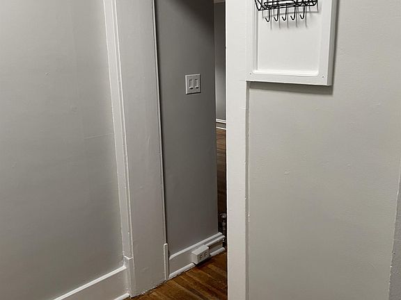 2nd image of 255 Cazenovia St #5