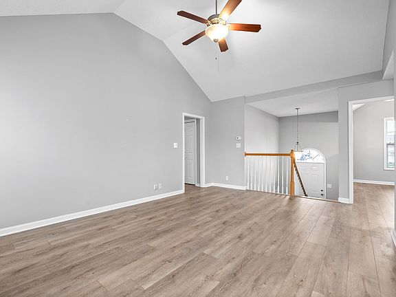 5th image of 770 Samantha Ln