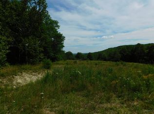5 Hill St, Holden, ME 04429