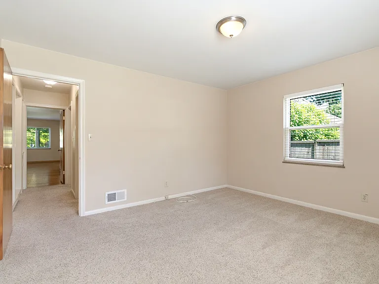 Main bedroom.