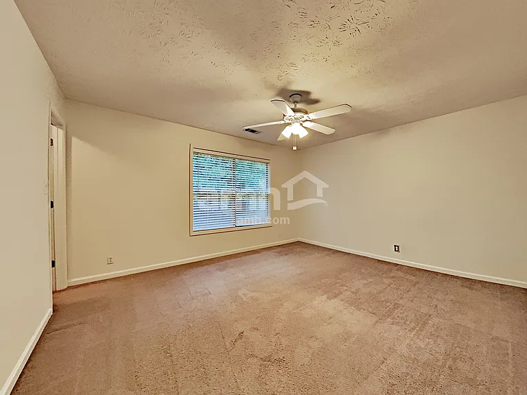 305 Saddle Bridge Dr — Photo 19