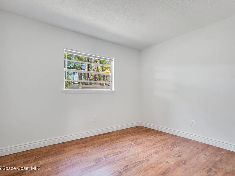 401 Monroe Ave #B105 — Photo 13