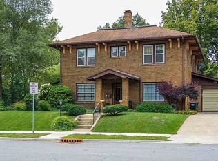 721 Riverside Dr, South Bend, IN 46601