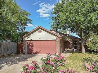 3112 Fairfield Dr, Grand Prairie, TX 75052