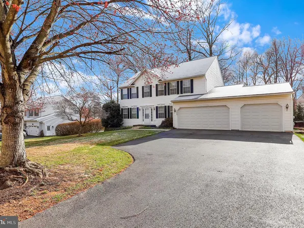 1229 Leafy Hollow Cir, Mount Airy, MD 21771