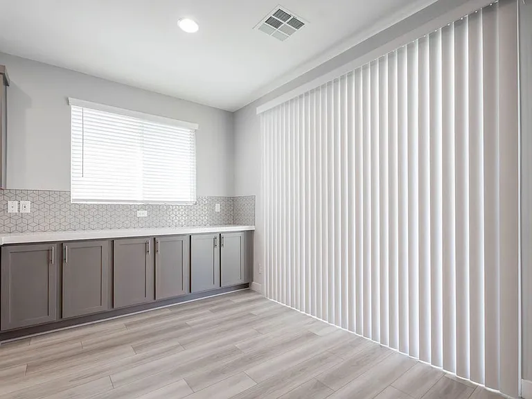 10620 Carnes Ave — Photo 31