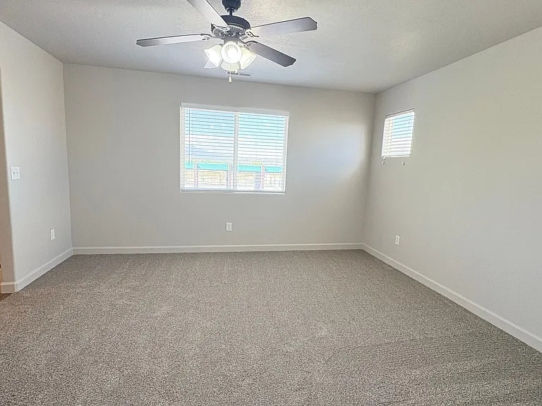 173 E Fiddlers Canyon Rd #1 — Photo 16