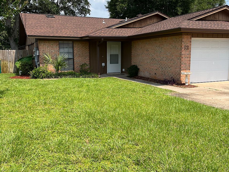1st image of 92 Cutter Ln