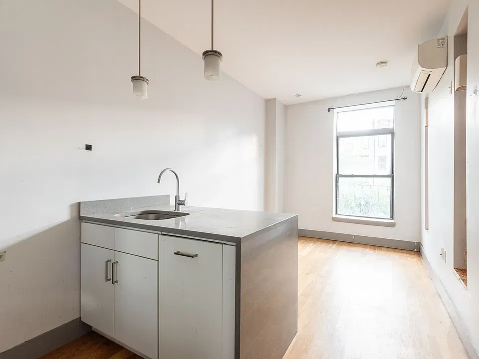 1000 Fulton St #3C