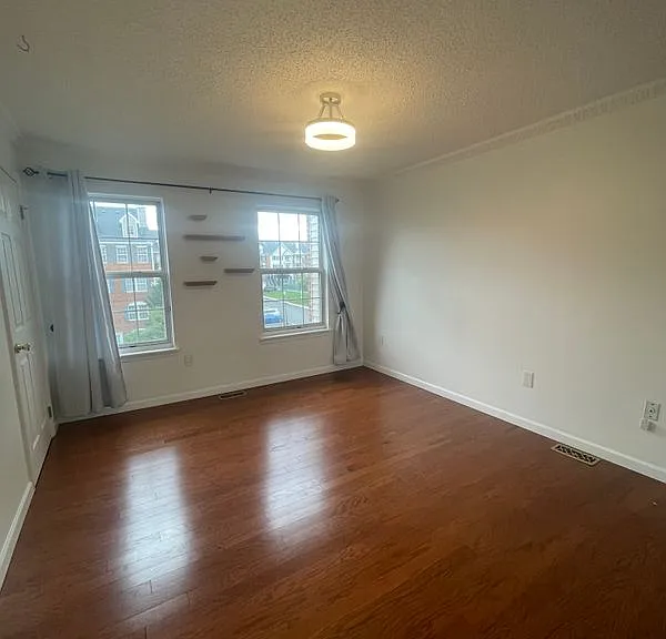 92 Callahan Ct — Photo 23