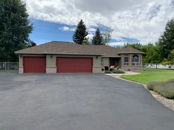 4190 Collier Ln, Klamath Falls, OR 97603