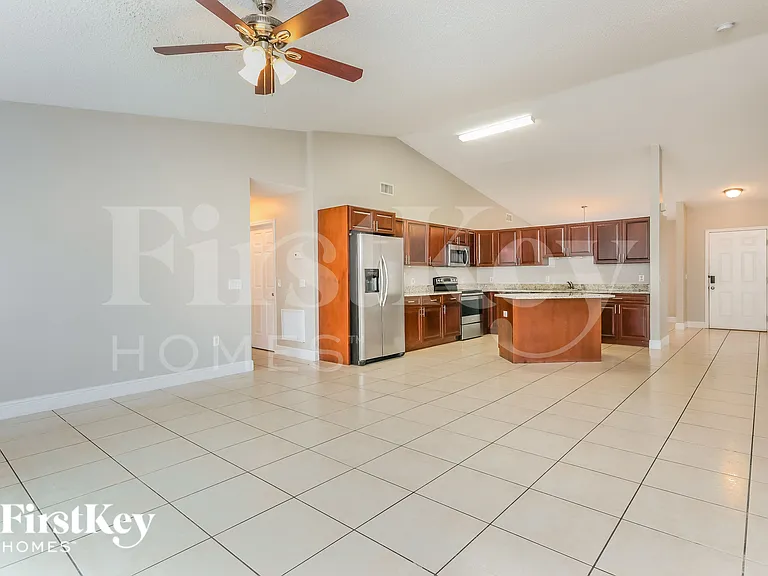 2421 Regent Way — Photo 4
