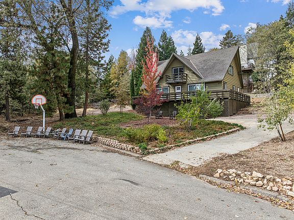 4th image of 964 Tirol Way