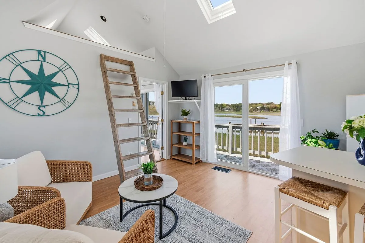 1 bed, 1.0 bath, 400 sqft, $2,200 — Photo 3