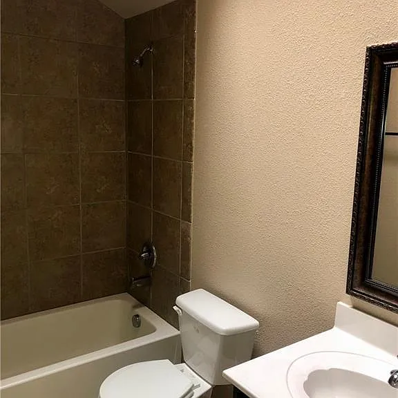 12917 Hueco Cave Dr — Photo 16