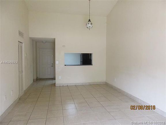 4th image of 506 SW 113th Way #506