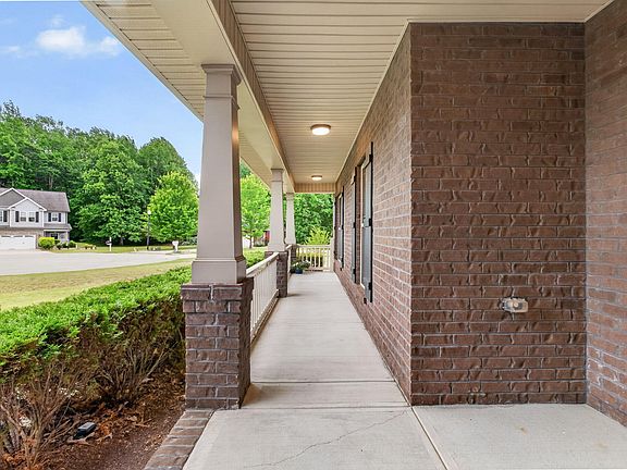 5th image of 22 E Arbor Cove Ct