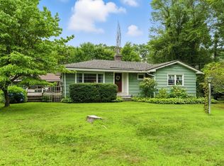 20 Harney St, West Springfield, MA 01089