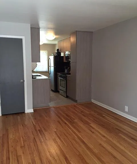 24 N Washington St #B — Photo 2