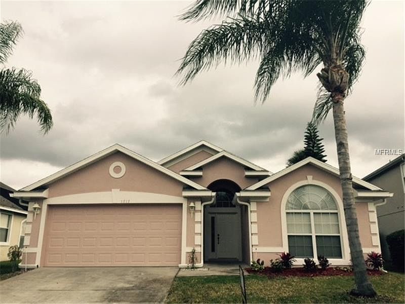 1st image of 1717 Golfview Dr