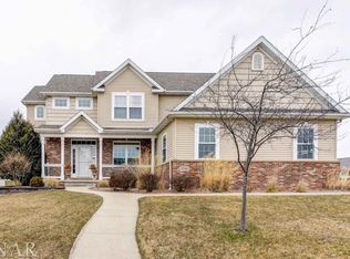3720 Helen Dr, Bloomington, IL