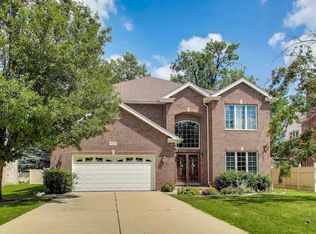 9215 Knight Ave, Des Plaines, IL 60016