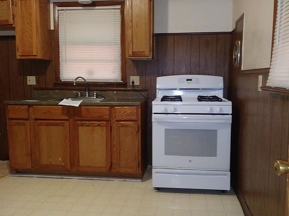 2nd image of 3934 Lada Ave