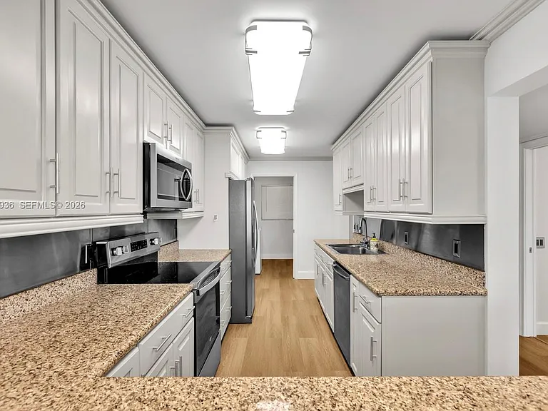 200 Golden Isles Dr #203 — Photo 10
