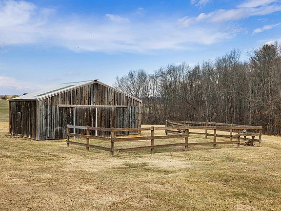 5th image of 431 Mount Pisgah Rd