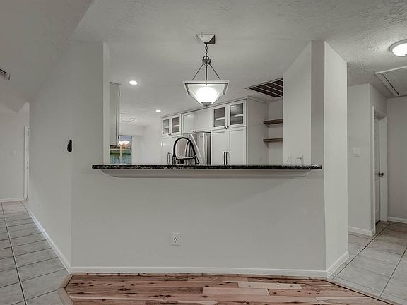 5th image of 22630 Dabney Manor Ln