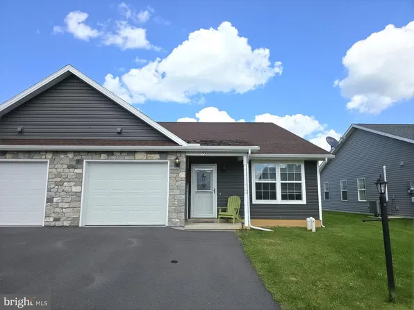 73 Pacific Ave, Milroy, PA 17063